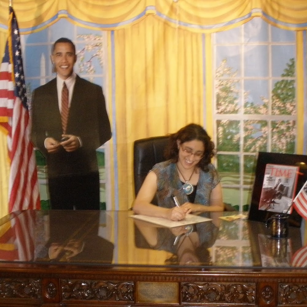 Meet your Posher, Suzanne